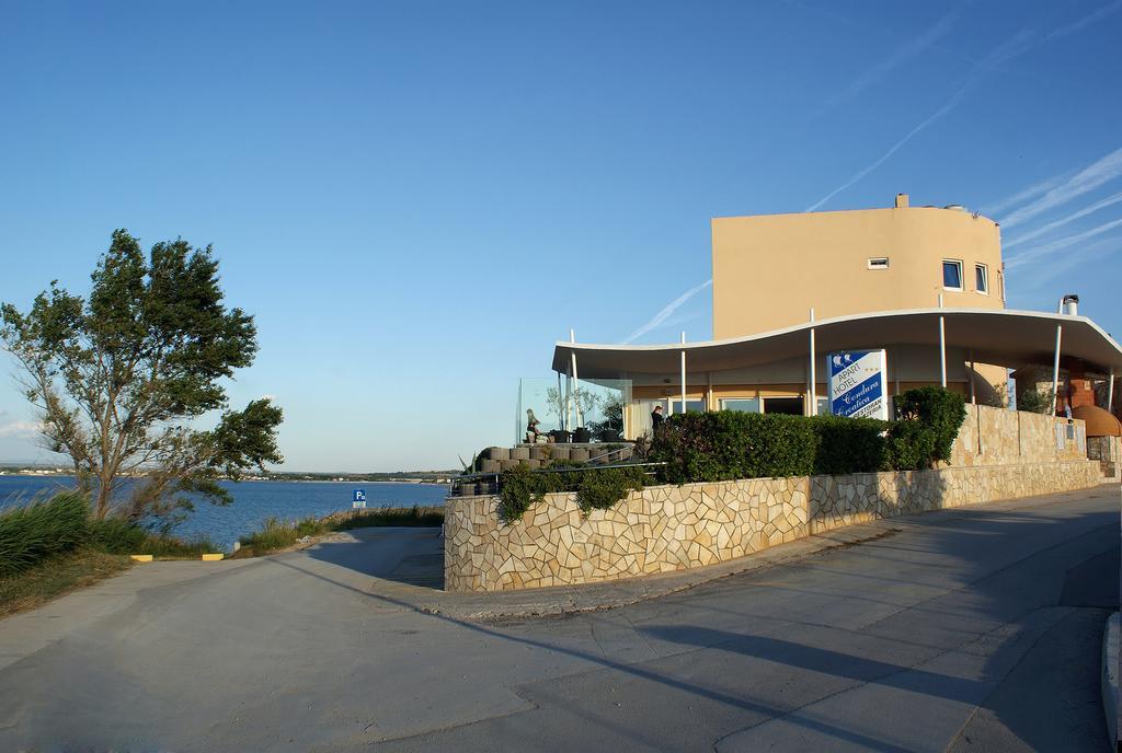 Apartments & Restaurant Condura Croatica Nin-Sabunike Exterior foto